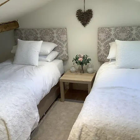 The Dovecote * Loubes-Bernac