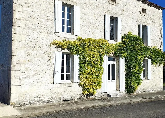 The Dovecote * Loubes-Bernac